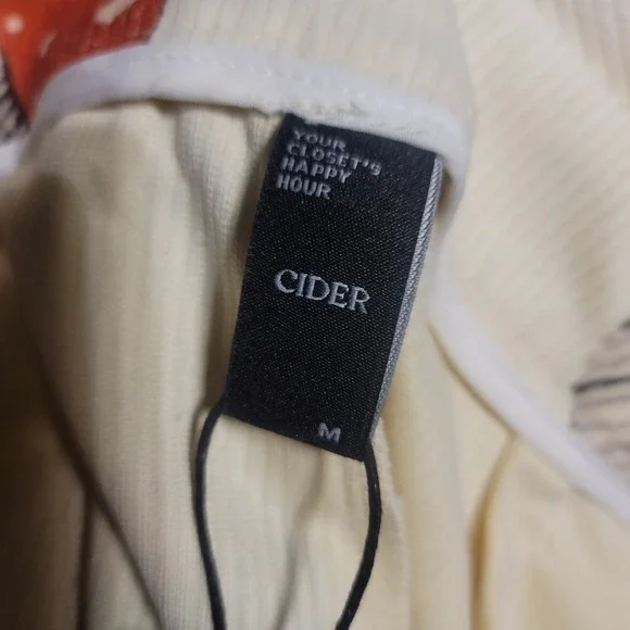 NWT CIDER Corduroy‎ Mid Waist Mushroom Pocket Wide Leg Trousers Sz Med - Picture 5 of 6